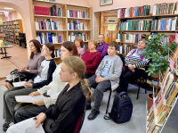 «Живут в моем сердце стихи»