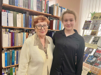 «Живут в моем сердце стихи»